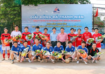 Giải bóng đá TN chào mừng thành công ĐHĐCĐ thường niên Cty 2010